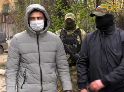 В ДНР задержали украинца и мариупольцев, подозреваемых в подрыве автомобиля начальника полиции Мариуполя