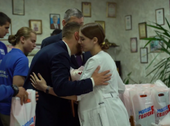 «В Горловке врачи ощущают всю жестокость боевых действий»: молодых медиков поздравили с профессиональным праздник