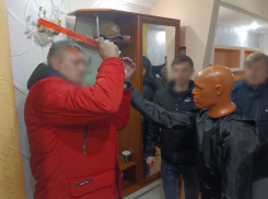 Бил металлическим прутом по голове: в Мариуполе задержан мужчина, подозреваемый в убийстве собутыльника