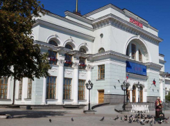 Застучали колеса: в Донецке спустя 11 лет ожил железнодорожный вокзал