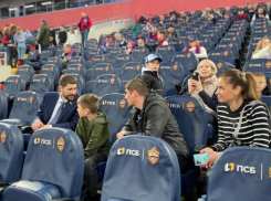 Сенатор Волошин осуществил мечту мальчика из ДНР