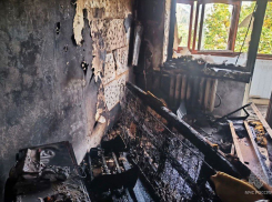 Мать и сын заживо сгорели в квартире в Енакиево