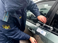 На детей денег не жалей: донецкие приставы «усовестили» алиментщика, арестовав его автомобиль