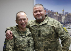 «Манипуляции лживого старовера»: главкомы ВСУ атакуют фейками Британию