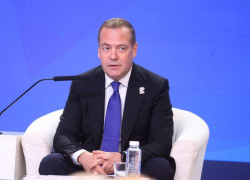 ЕР восстановила 40 школ и 15 больниц в ДНР за 2024 год