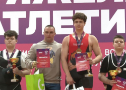 Тяжелоатлет из Зугрэса победил во всероссийском турнире