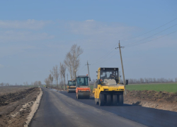 К завершению близится ремонт трассы Амвросиевка-Тельманово-Мариуполь