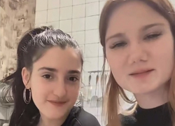  «Мы хотим в Украину»: дочь военнослужащего из Енакиево ДНР рассказала в прямом эфире о мечтах уехать к нацистам