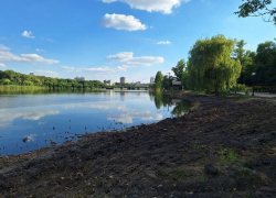 Берега Кальмиусского водохранилища в ДНР приводят в порядок, но купаться запрещают