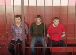 На 20 лет отправятся в тюрьму трое боевиков «Азова»* за стрельбу по гуманитарным коридорам