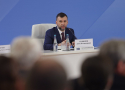 Пушилин в Госдуме заявил о проблемах в экономике и дефиците жилья