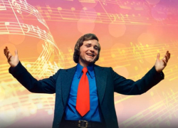 «Я тебе весь мир подарю!»: онлайн-концерт к юбилею великого певца Донбасса Евгения Мартынова 