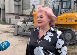 «Еще два бульдозера и семь мусоровозов»: какая техника для устранения мусора приехала в ДНР
