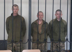 Троих боевиков ВСУ осудили в Верховном суде ДНР за обстрел моста 