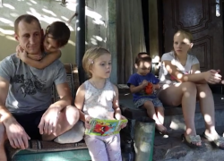 Ветерану СВО и отцу одиночке с шестью детьми помогли активисты Народного Фронта ДНР
