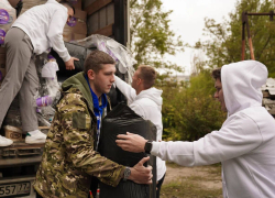Волонтеры из северной столицы доставили тонны гуманитарной помощи в ДНР