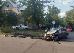 9-летний ребенок и двое взрослых пострадали в жесткой аварии с «китайцем» и «корейцем» в Донецке