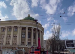 В Донецке почти восстановили пострадавшее от обстрелов здание библиотеки имени Крупской