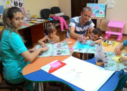 В ДНР дети и взрослые с особенностями здоровья могут обратиться за бесплатной помощью в реабилитационные центры