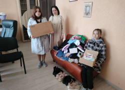 Гуманитарную помощь из Ямала получили две крайне нуждающиеся семьи из Волновахского района