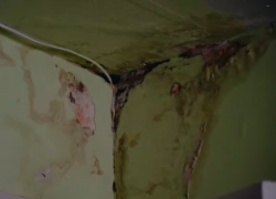 После обращения к Путину, в доме на Набережной в Донецке отремонтирую крышу, которая протекала 9 лет