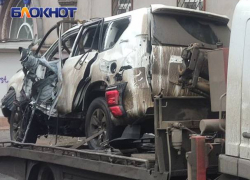 При взрыве внедорожника в центре Донецка погиб начальник колонии, где содержались «азовцы»*