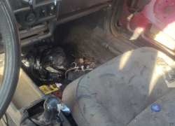 Житель ДНР прятал наркотики под ковриком в машине