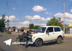 Момент ДТП с подростком на скутере и Нивой в Ханженково попал на видео