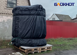 Бочки замёрзли в посёлке Машзавод в Донецке, четвертый месяц люди живут без воды