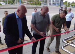 В Мариуполе открыли железнодорожный вокзал и поздравили сотрудников с предстоящим профессиональным праздником