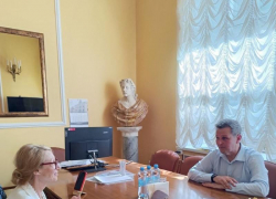В Мариуполе прошла сессия у студентов питерского института искусств