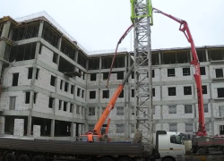 Возведена монолитная конструкция пяти этажей из шести: в Донецке строится новый перинатальный центр