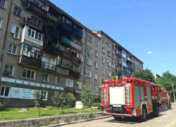 Трех пожилых женщин вытащили из огненного капкана спасатели ДНР при пожаре в Зугрэсе