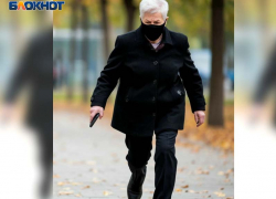 68-летняя жительница Мариуполя ответит за кражу телефона двухлетней давности