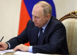 Жители Донбасса с украинскими паспортами должны будут получить загранпаспорт