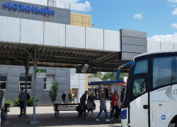 Между ДНР и Москвой 16 официальных автобусов
