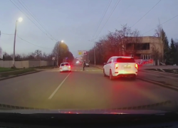 В Макеевке водитель чуть не убил ребёнка на пешеходном переходе