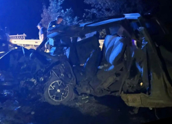 Лобовое ДТП под Зугрэсом ДНР — двое погибших, трое детей в больнице
