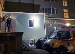 В Мариуполе из окна 8 этажа выпал мужчина