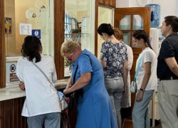 В ДНР создадут муниципальные штабы для решения проблем с очередями в больницах