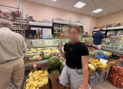 Кража по-семейному: в Донецке внучка обворовала больную бабушку