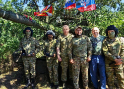 В ДНР вручили награды экипажу героического танка «Алеша»