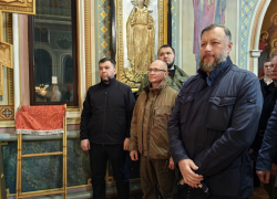 «Праздник торжества жизни»: глава ДНР поздравил всех православных с Пасхой