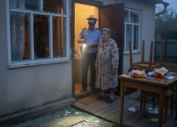 В Торезе пьяный вор украл еду и деньги у пенсионерки