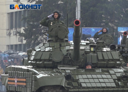Кладовая памяти: «Блокнот» нашел в своих архивах Парад Победы-2015 в Донецке