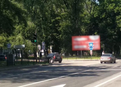 В Донецке появилась дополнительная секция светофора на перекрёстке проспекта Ильича и улицы Сеченова 