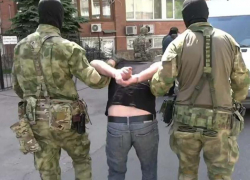 Ликвидирована Песочная ОПГ: в Мариуполе группировка украла песка на 35 миллионов рублей