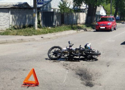 В Донецке 12-летний питбайкер врезался в УАЗ