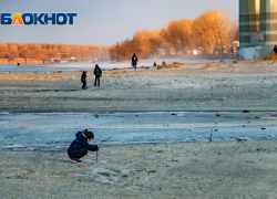 Жара, пустые краны и лужи на асфальте — вода в ДНР уходит в землю, пока люди страдают