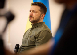 Зеленский наплакал денег в Вашингтоне: Киев накачивают оружием и планируют легализовать солдат НАТО на Украине